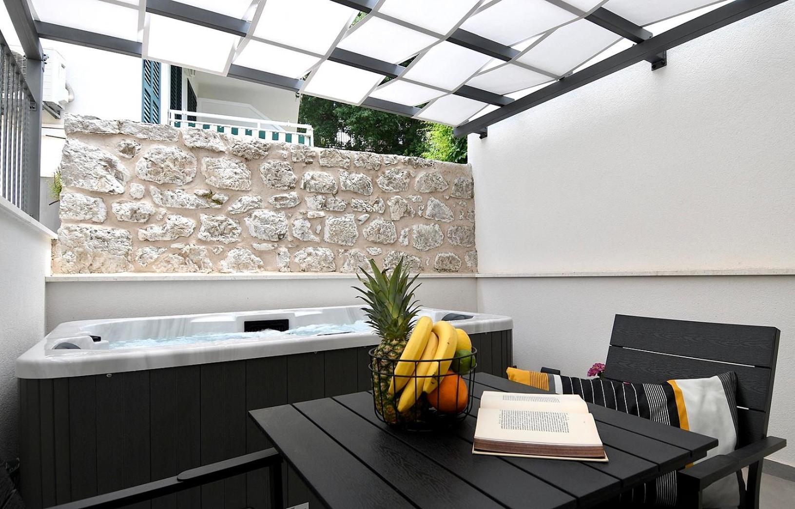 Apartment Jacuzzi Minnie *